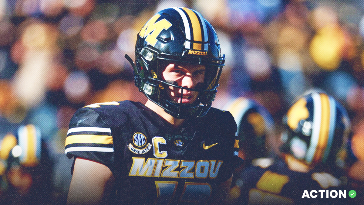 3 NCAAF Player Props for Friday's Bowls article feature image